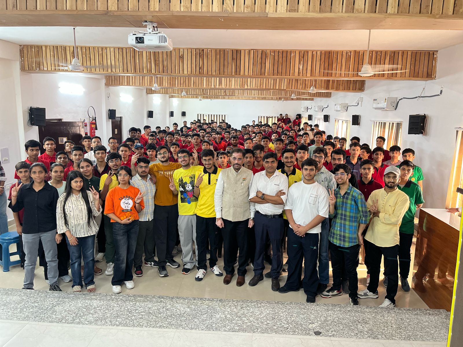 How to Select the Best JEE Coaching Institute Near You: A Complete Guide for Future Engineers